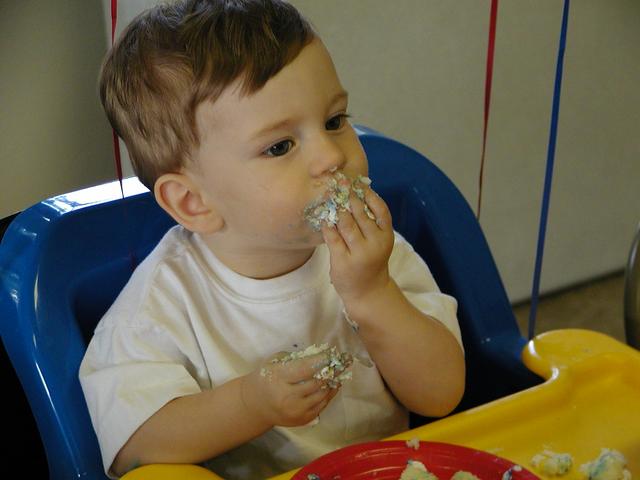 camera/2002/05(May)/05_05_Dax's_1st_Birthday_Party/640x480_P5050028.JPG