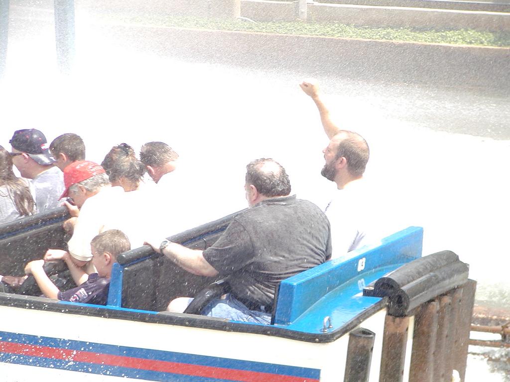 camera/2002/05(May)/05_31_Six_Flags/1024x768_P5310067.JPG