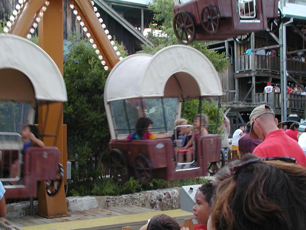 camera/2002/07(July)/07_20_Fiesta_Texas/1024x768_P7200061.JPG
