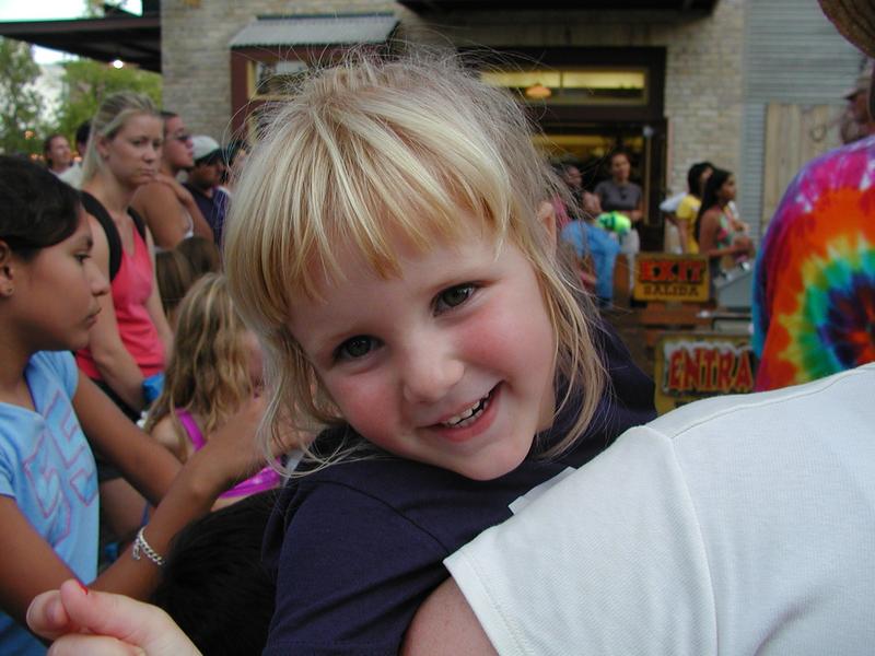 camera/2002/07(July)/07_20_Fiesta_Texas/800x600_P7200058.JPG