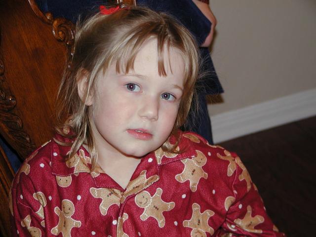 camera/2002/12(December)/12_14_Kelley_Kids_Visit/640x480_PC140033.JPG