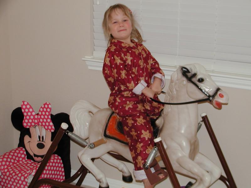 camera/2002/12(December)/12_14_Kelley_Kids_Visit/800x600_PC140045.JPG