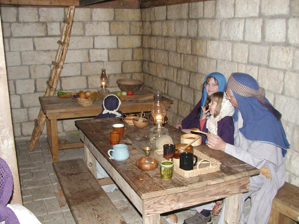 camera/2002/12(December)/12_15_Bethlehem_in_Burnet/1024x768_PC150074.JPG