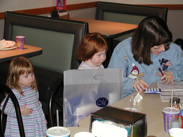 camera/2002/12(December)/12_15_Zen's_Birthday_Party/640x480_PC150007.JPG