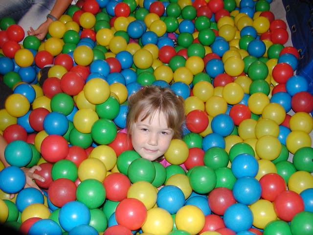 camera/2002/12(December)/12_15_Zen's_Birthday_Party/640x480_PC150010.JPG