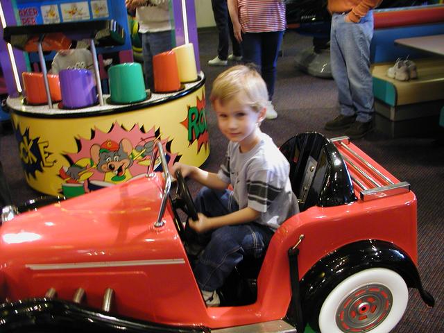 camera/2002/12(December)/12_15_Zen's_Birthday_Party/640x480_PC150039.JPG