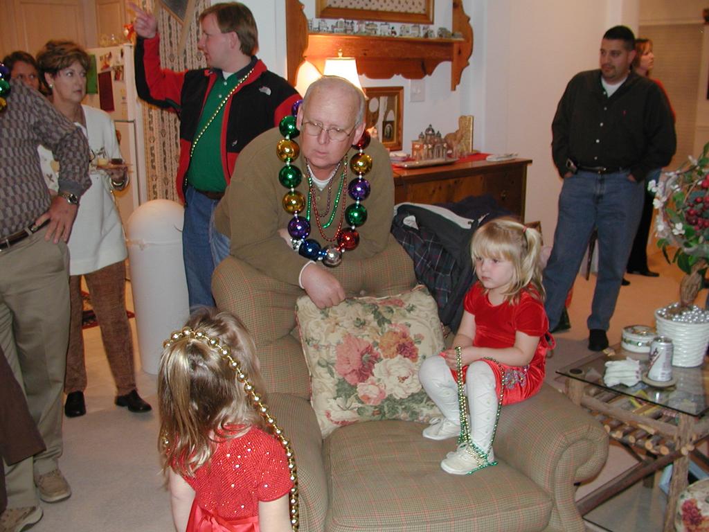 camera/2002/12(December)/12_24_Beyer_Christmas_Eve/1024x768_PC240086.JPG