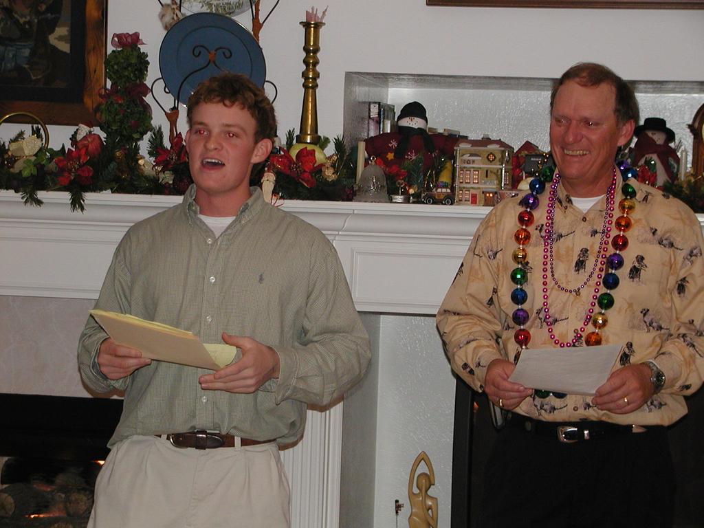 camera/2002/12(December)/12_24_Beyer_Christmas_Eve/1024x768_PC240131.JPG