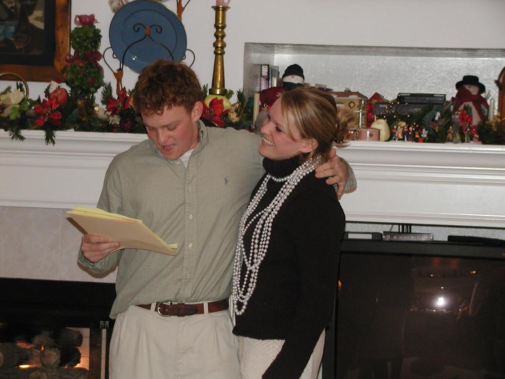 camera/2002/12(December)/12_24_Beyer_Christmas_Eve/1024x768_PC240132.JPG
