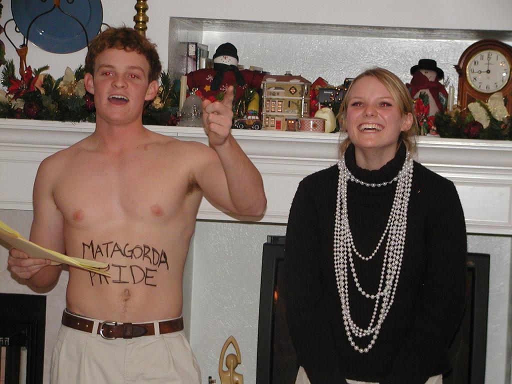 camera/2002/12(December)/12_24_Beyer_Christmas_Eve/1024x768_PC240139.JPG