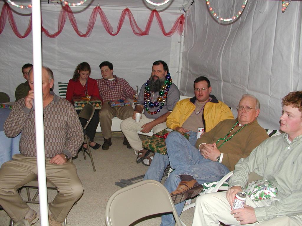 camera/2002/12(December)/12_24_Beyer_Christmas_Eve/1024x768_PC240154.JPG