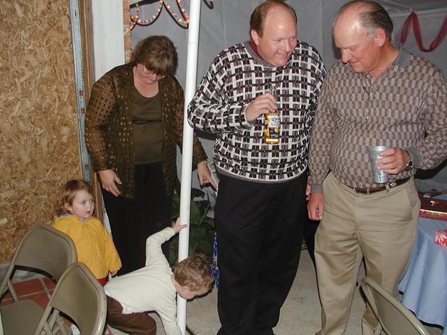 camera/2002/12(December)/12_24_Beyer_Christmas_Eve/640x480_PC240142.JPG