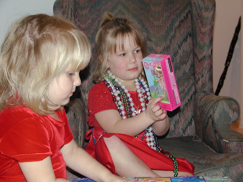 camera/2002/12(December)/12_24_Beyer_Christmas_Eve/800x600_PC240052.JPG