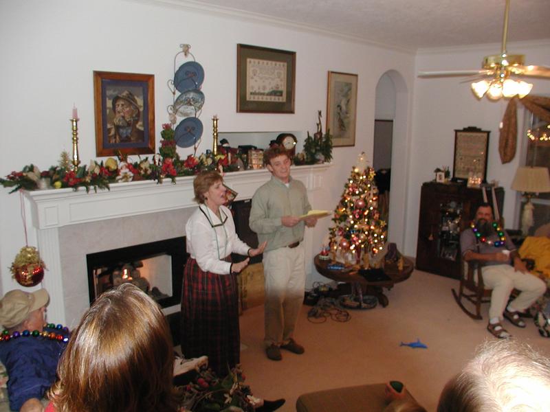 camera/2002/12(December)/12_24_Beyer_Christmas_Eve/800x600_PC240096.JPG