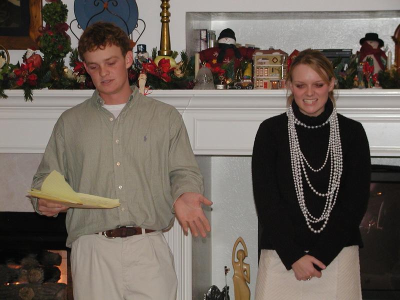 camera/2002/12(December)/12_24_Beyer_Christmas_Eve/800x600_PC240133.JPG