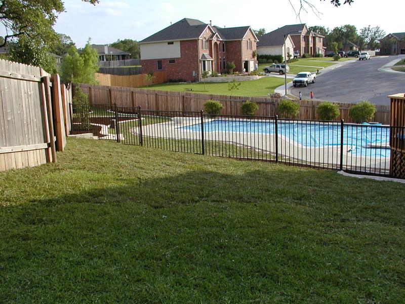 camera/2002/Landscaping/800x600_P5230101.JPG