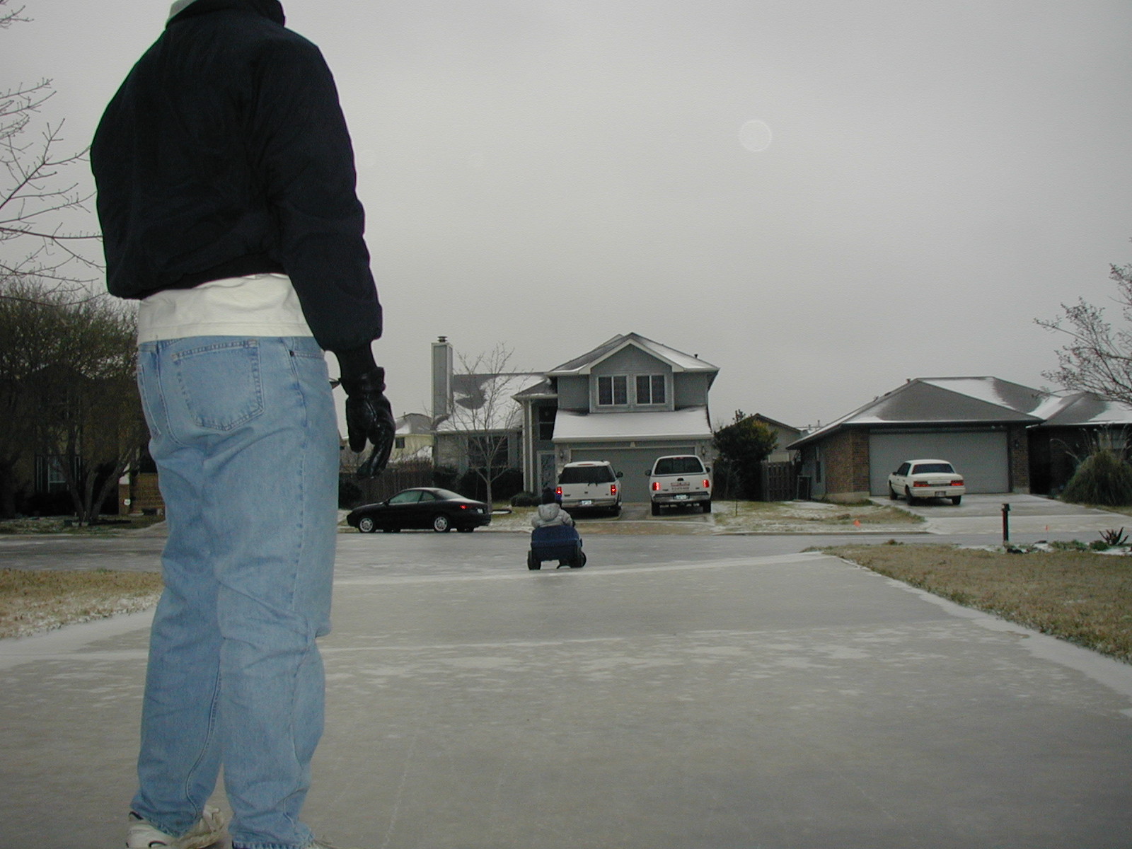2003-02-25-Frozen-Austin-13-Chance-Dax-Travis-wagon.JPG