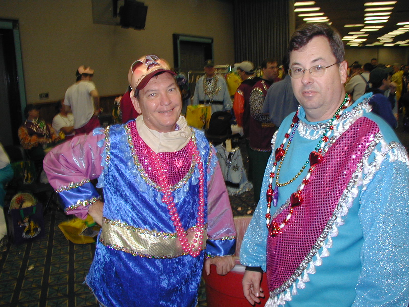 2003-03-01_13-14-18-Parade-dressing-room-Rob.JPG