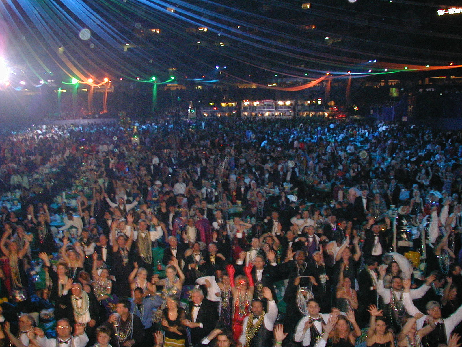 2003-03-02_00-00-56-Parade-in-Superdome.JPG