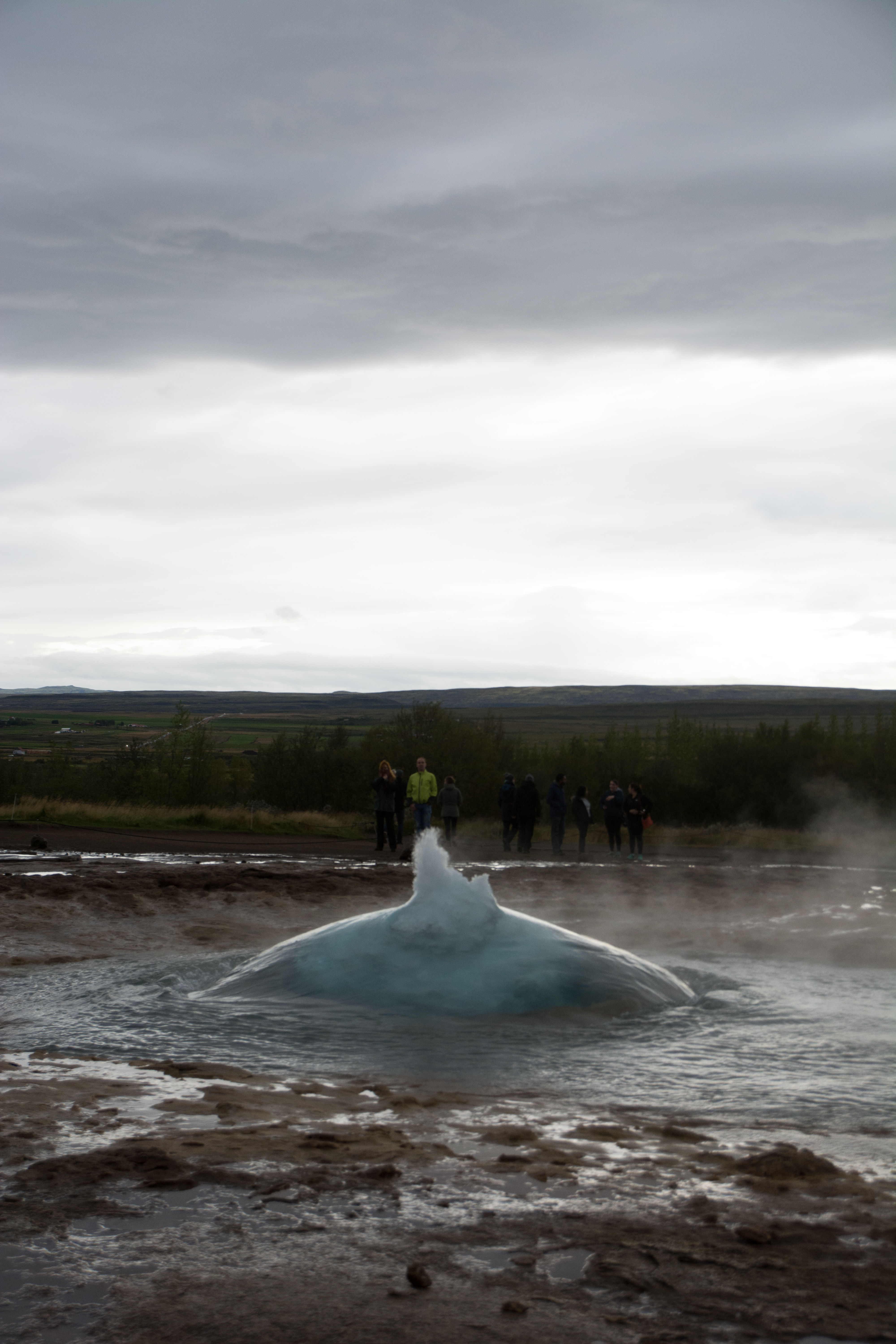 2017-09-04-Iceland-046-Geysir-little-blow.jpg