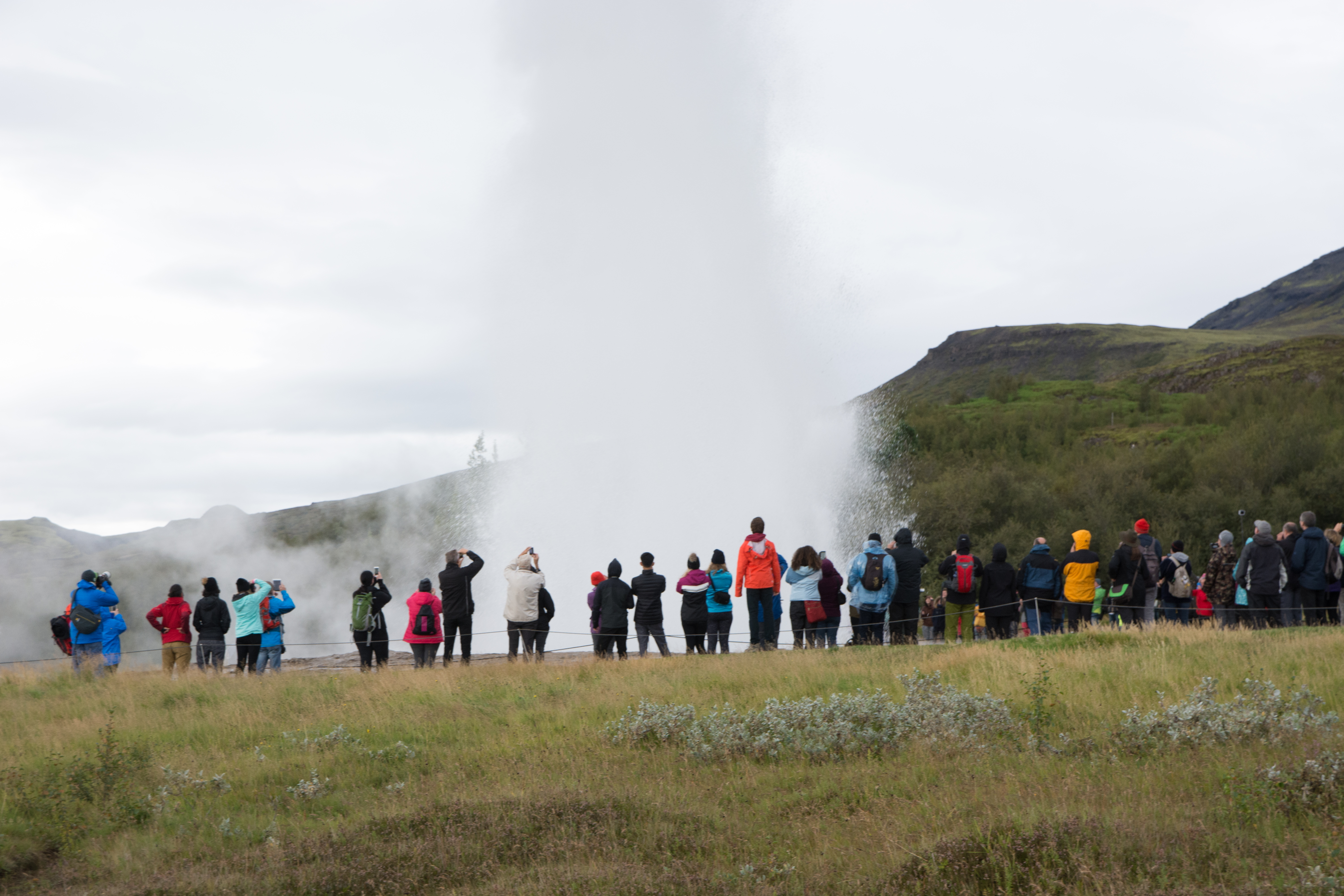 2017-09-04-Iceland-068-Geysir-little-blow.jpg
