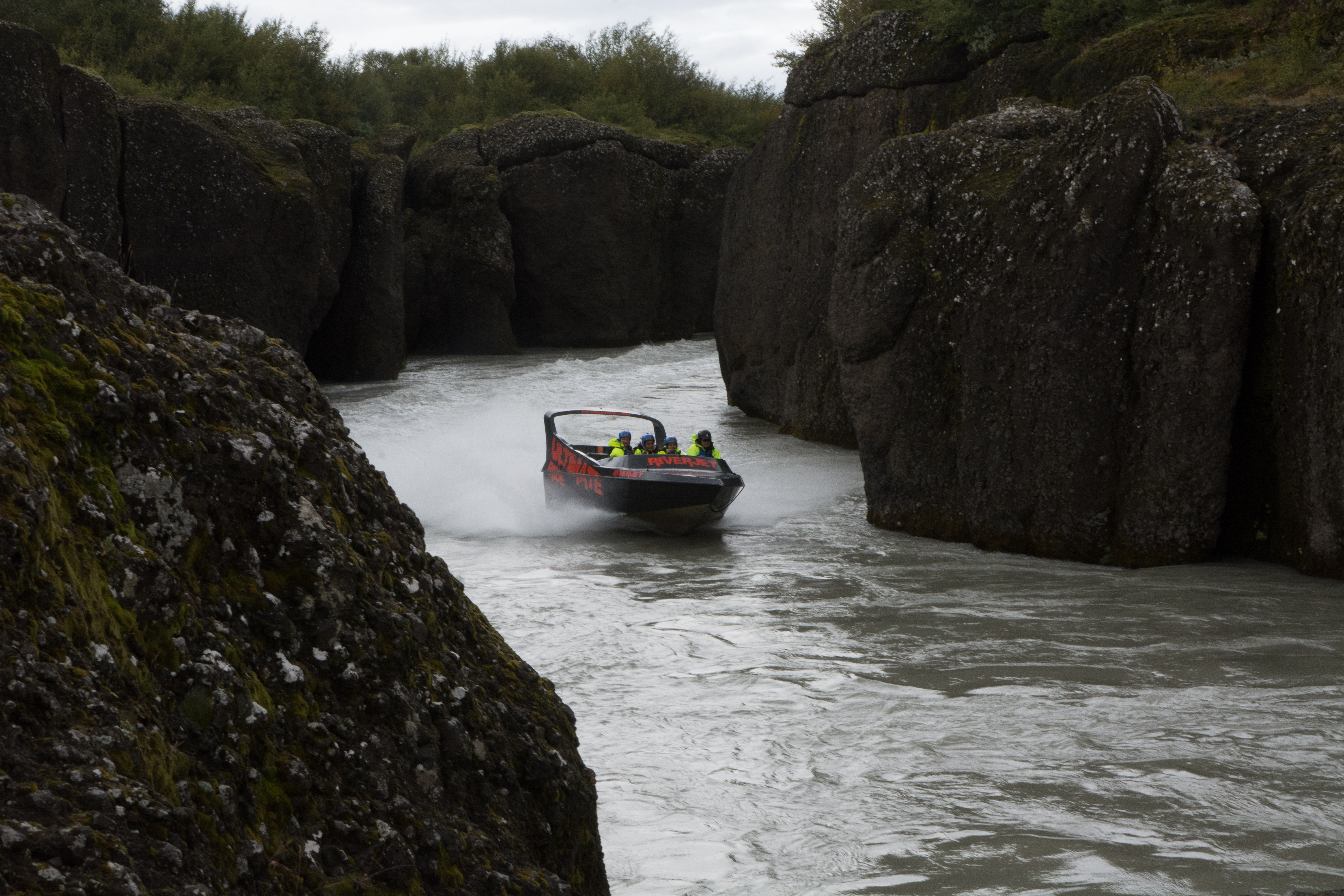 2017-09-04-Iceland-108-Bruarhloo-slot-canyon-jet-boat.jpg