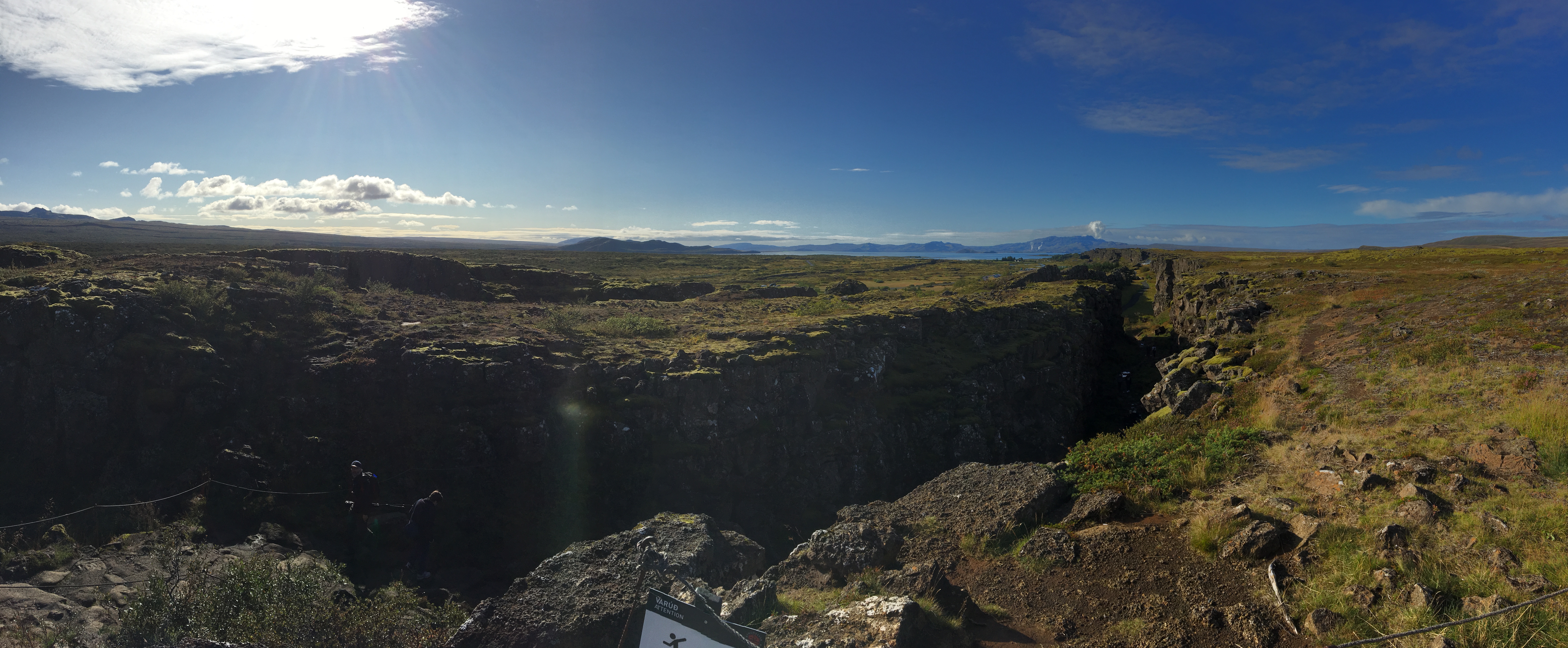 2017-09-05-Iceland-19-Thingvallavatn-Thingville.JPG