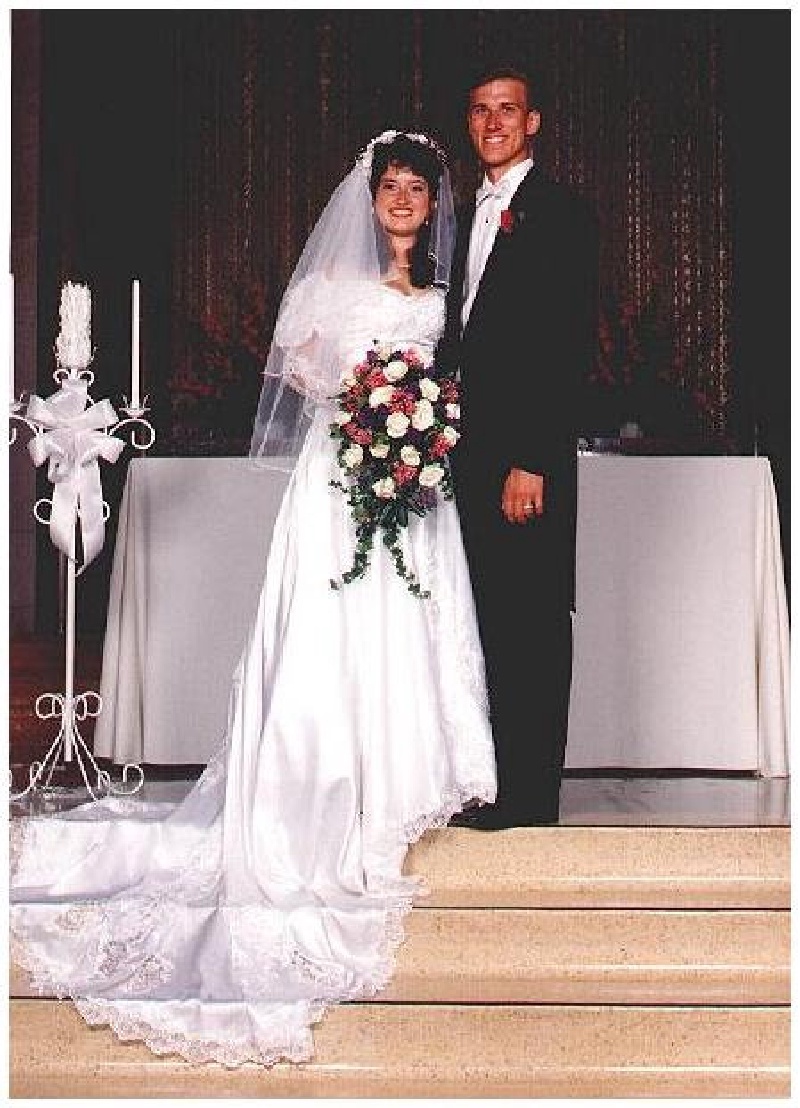 1997/Best/800x600_1992-travis-suzi-wedding.jpg