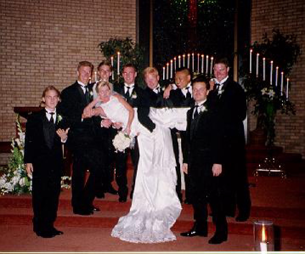 1997/Justin_Katie_Wedding/1024x768_juswed4.jpg