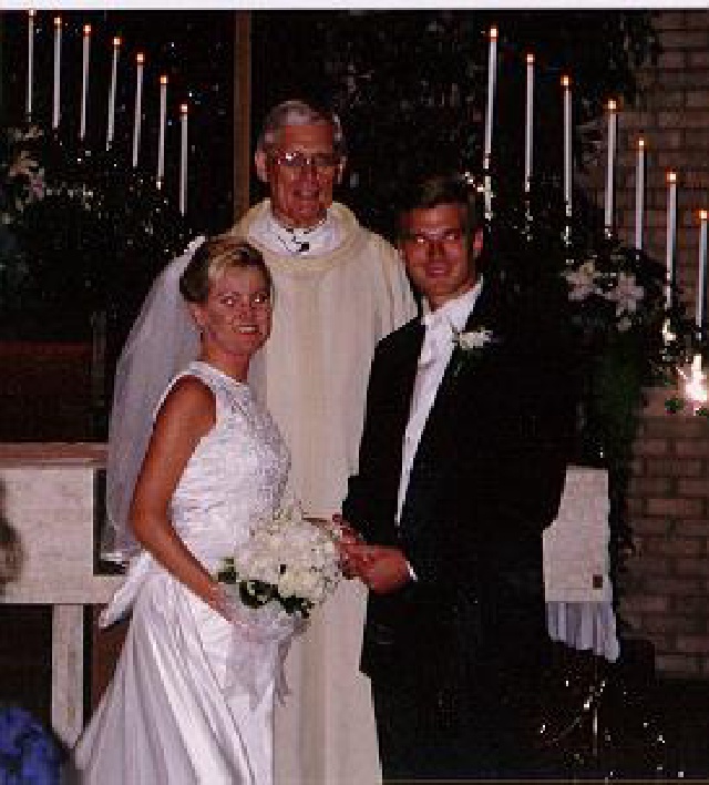 1997/Justin_Katie_Wedding/640x480_juswed3.jpg