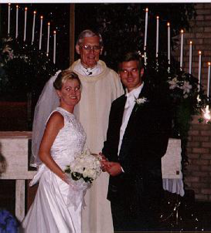 1997/Justin_Katie_Wedding/800x600_juswed3.jpg