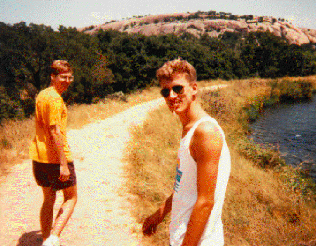 1997/oldpics/640x480_enchrck.gif
