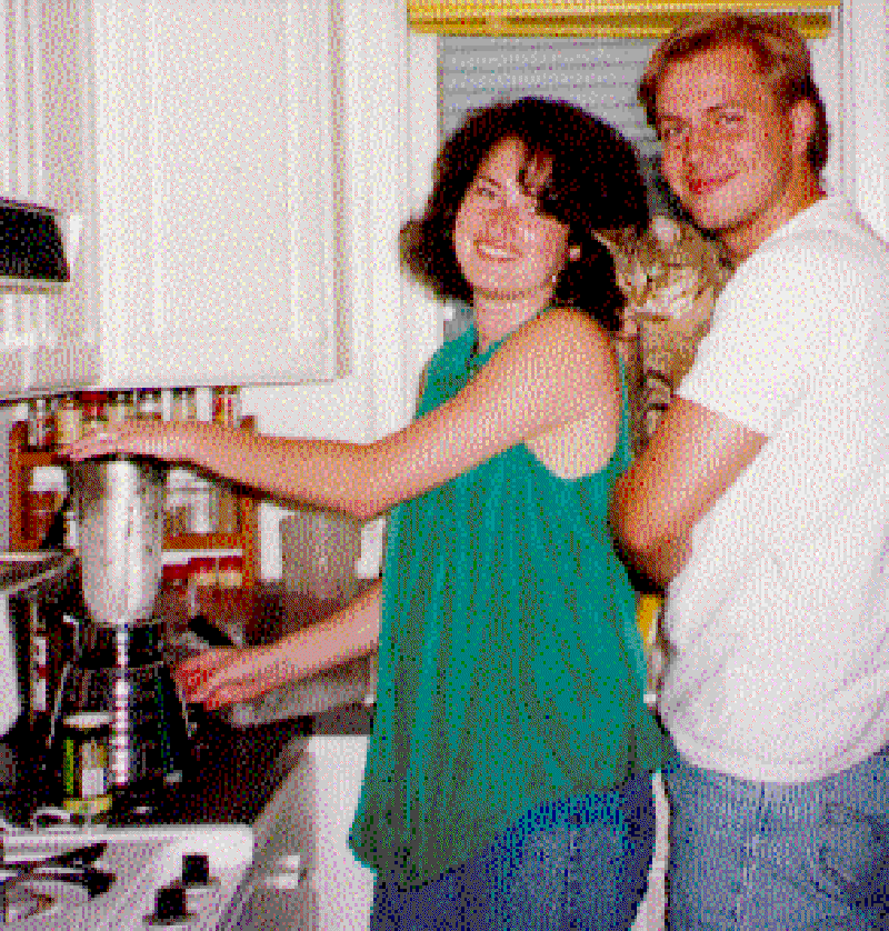 1997/oldpics/800x600_party2.gif