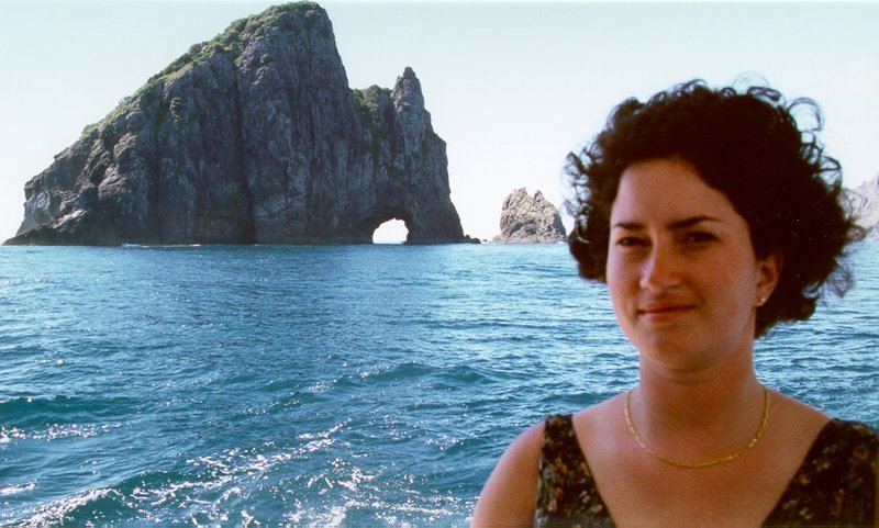 QHOLROCK.JPG