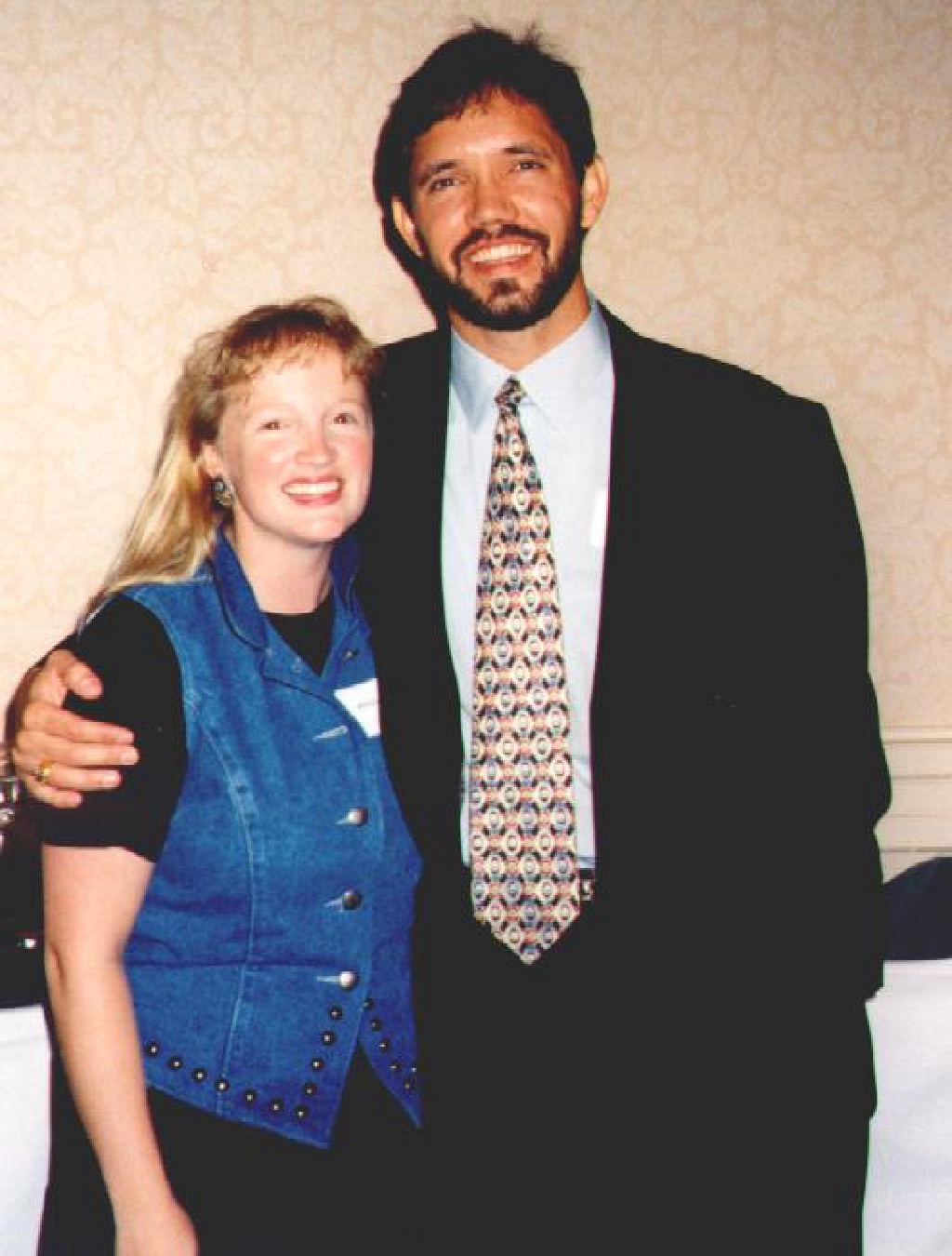 1998/09(September)/WHS-10yr-Reunion/ball/1024x768_1998-10yr-ball-andy_oestrick-john_mueller.JPG