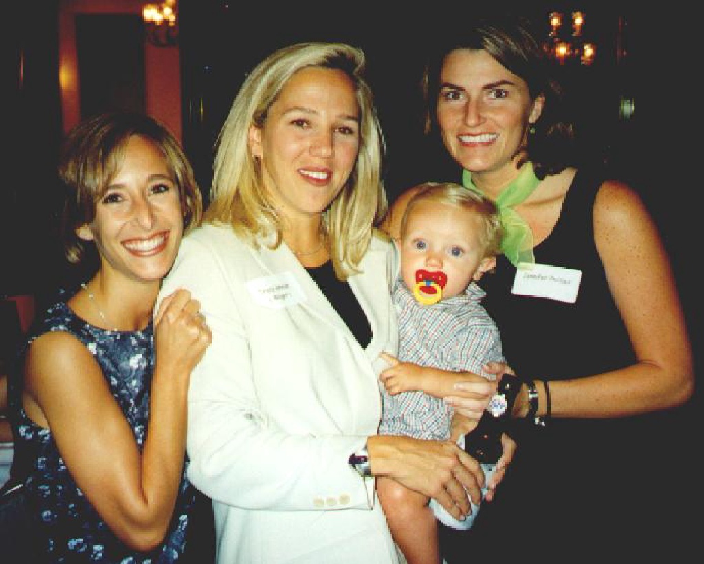 1998/09(September)/WHS-10yr-Reunion/ball/1024x768_1998-10yr-ball-claudine_defelice-traci_amman-jennifer_phillips.JPG
