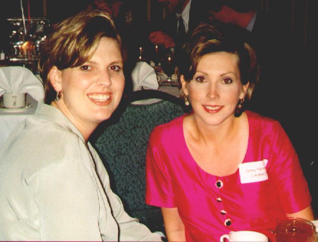 1998/09(September)/WHS-10yr-Reunion/ball/1024x768_1998-10yr-ball-jennifer_jacoby-jenny_fletcher.JPG
