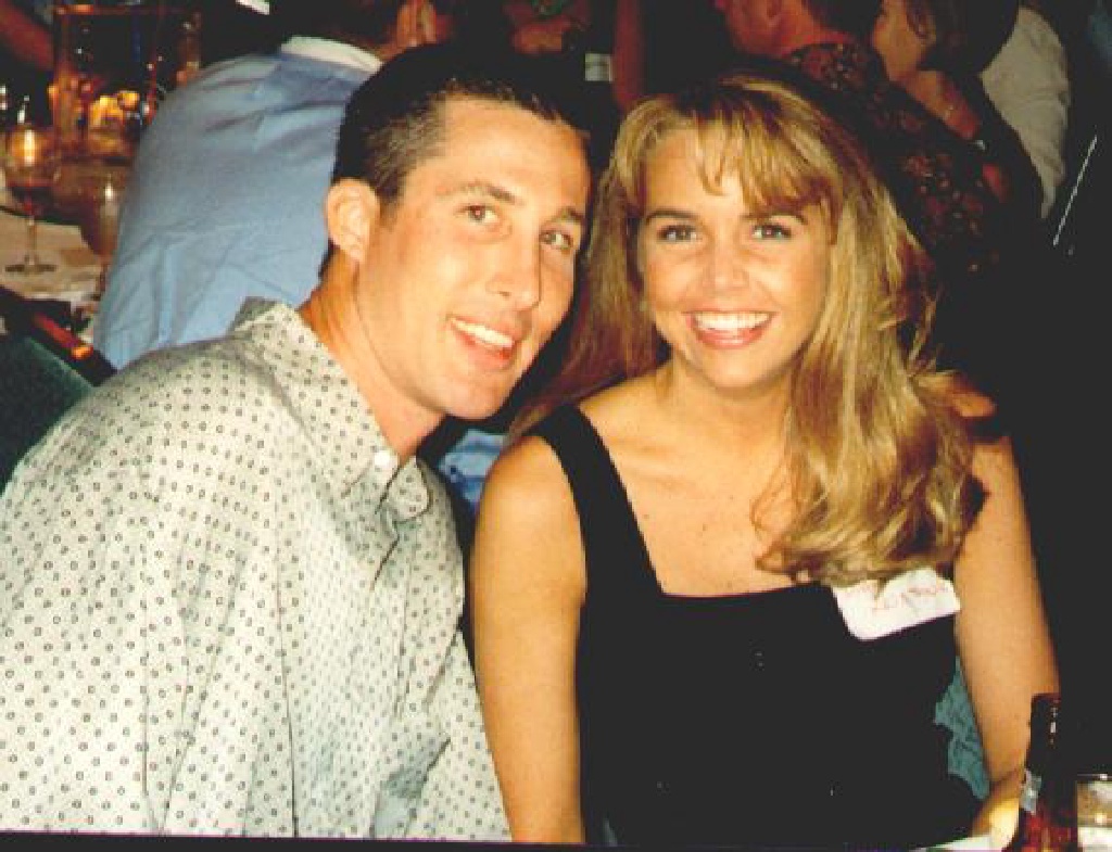 1998/09(September)/WHS-10yr-Reunion/ball/1024x768_1998-10yr-ball-kash_kristynic-wife.JPG