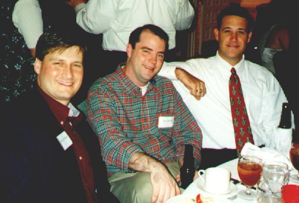 1998/09(September)/WHS-10yr-Reunion/ball/1024x768_1998-10yr-ball-patrick_vondohlen-theWIZ-trace_finley.JPG