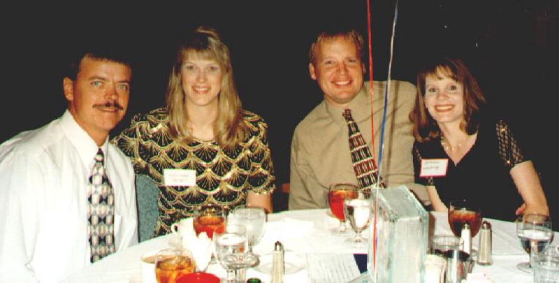 1998-10yr-ball-elaine_holder-rob_woodring.JPG