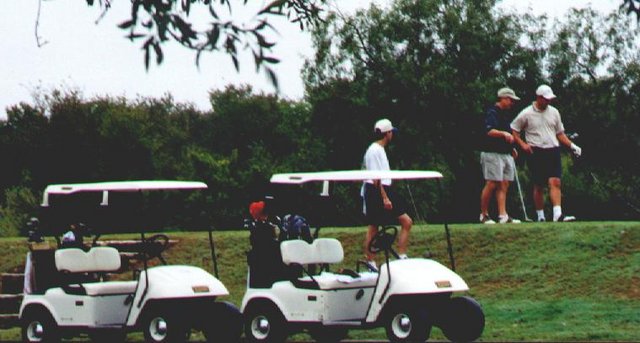1998/09(September)/WHS-10yr-Reunion/golf/640x480_1998-10yr-golf-scott_sanders-scott_wright.JPG