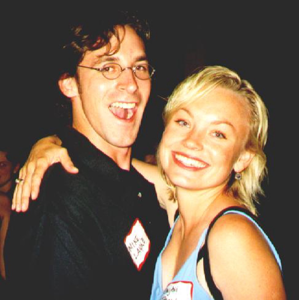 1998/09(September)/WHS-10yr-Reunion/happyhour/1024x768_1998-10yr-hh-mike_layne-ranjani_brow.JPG