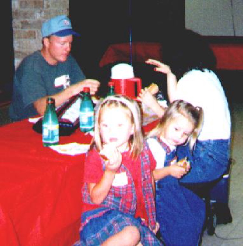 1998/09(September)/WHS-10yr-Reunion/picnic/800x600_1998-10yr-picnic-noltes.JPG
