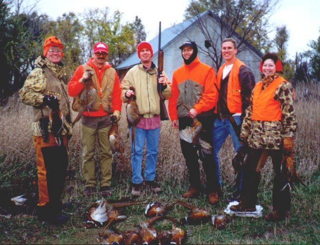 1998/11(November)/SD_Hunting/640x480_1998-SD-Hunting-Mark-John-Kevin-Mike-Travis-Nancy.jpg