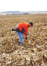 1998-SD-Hunting-Mike-looking-for-HUN.jpg