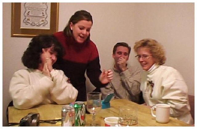 1998/12(December)/Christmas/640x480_1998-12-xmas-b-Gaming10.jpg