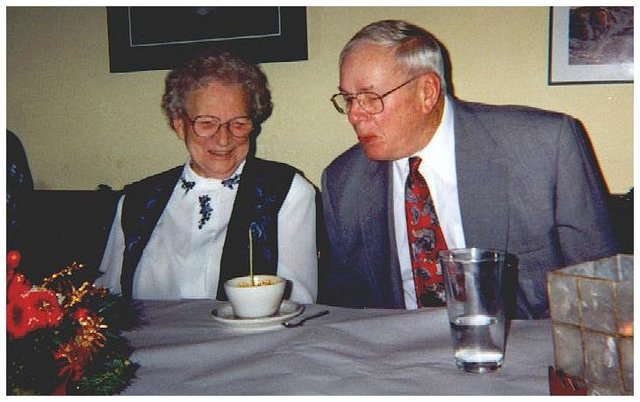 1998-12-xmas-y-ann-din-Gr-Gr.JPG