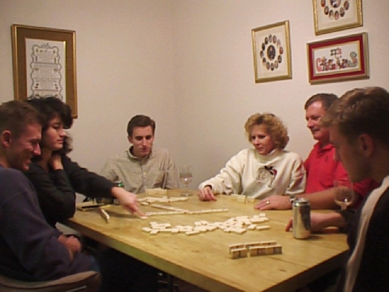 1998/12(December)/Christmas/old/800x600_1998-12-Xmas-Gaming3.jpg