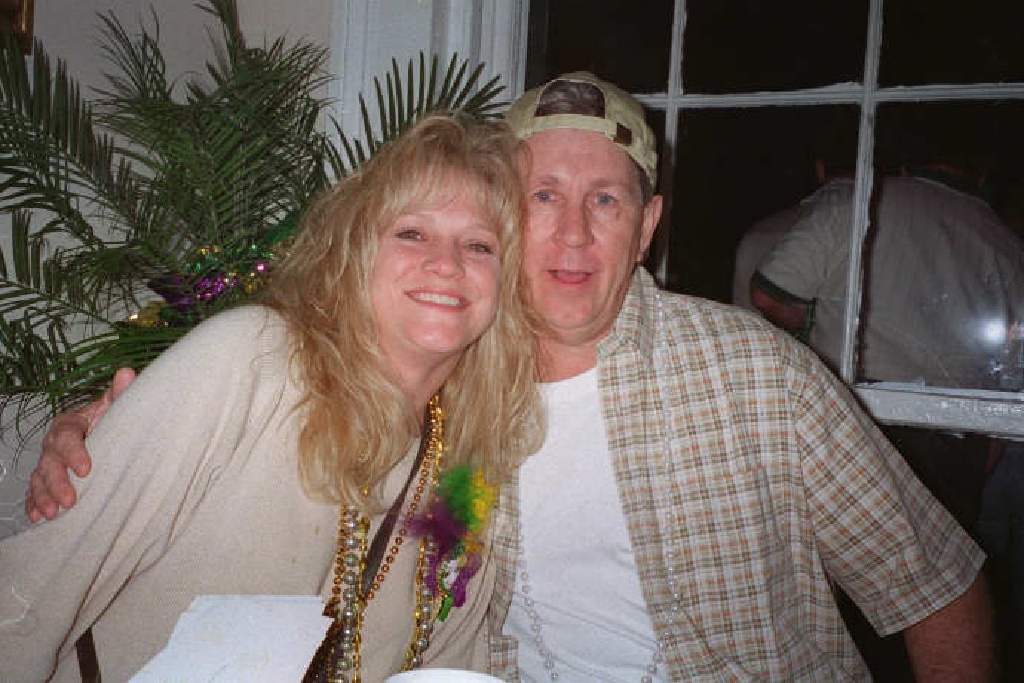 1998/MardiGras/1024x768_balc-jd.jpg