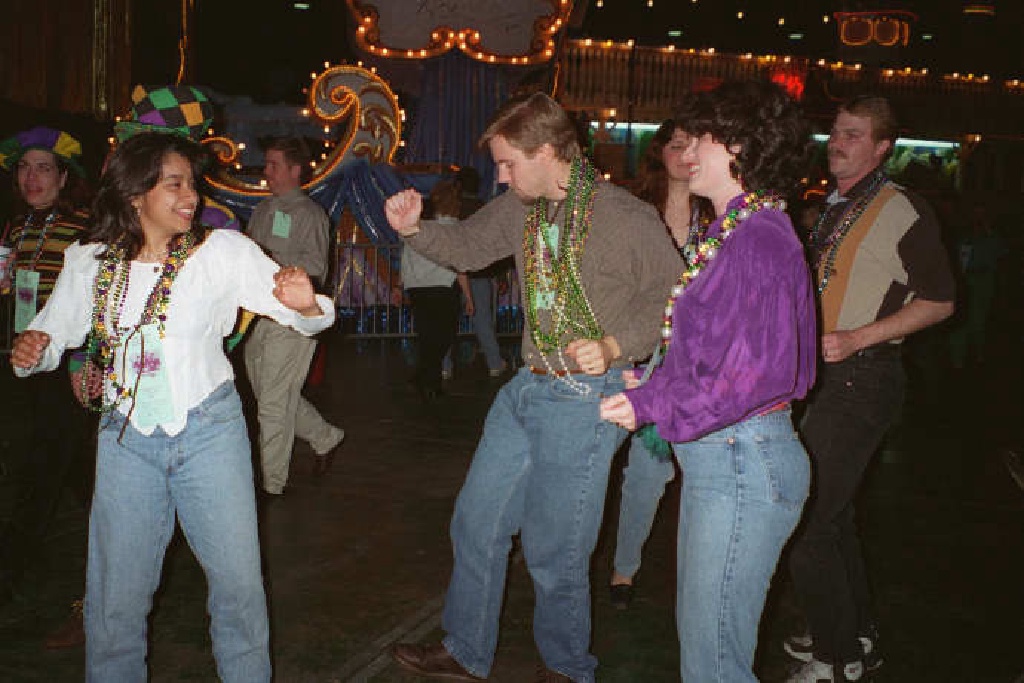 1998/MardiGras/1024x768_bean-kbq.jpg